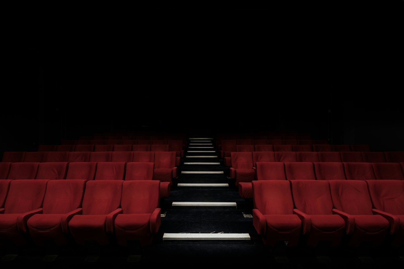 Como ver um filme com mais atenção à imagem e ao som